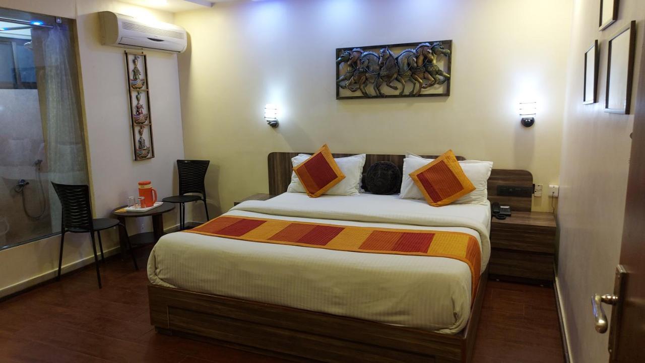 Shaleen Elegance Homestay Nakki Lake 400 Meters Mount Abu Ngoại thất bức ảnh
