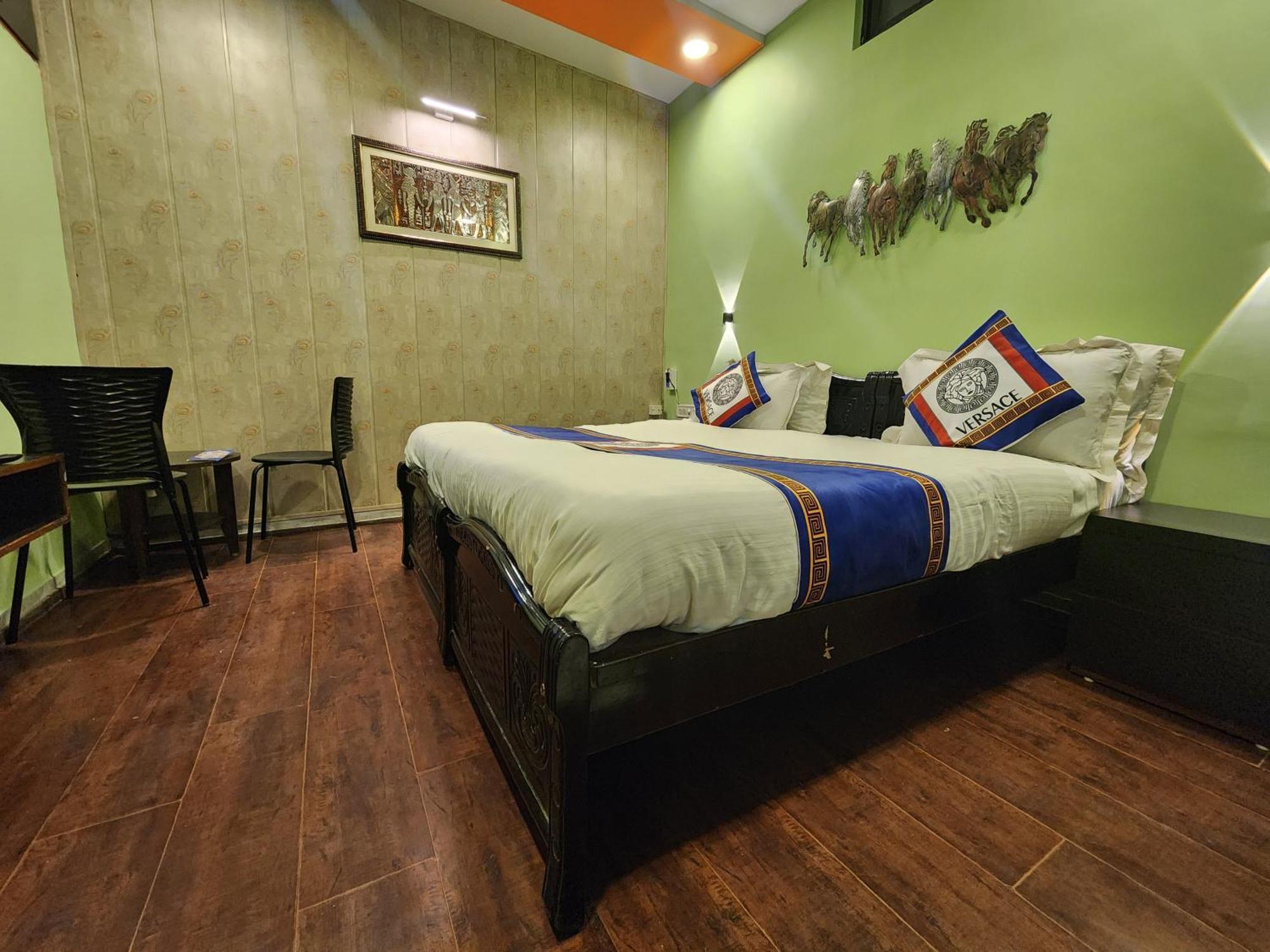 Shaleen Elegance Homestay Nakki Lake 400 Meters Mount Abu Ngoại thất bức ảnh