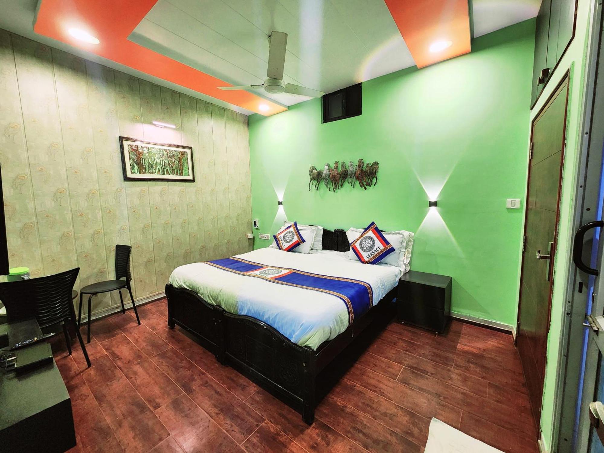 Shaleen Elegance Homestay Nakki Lake 400 Meters Mount Abu Ngoại thất bức ảnh