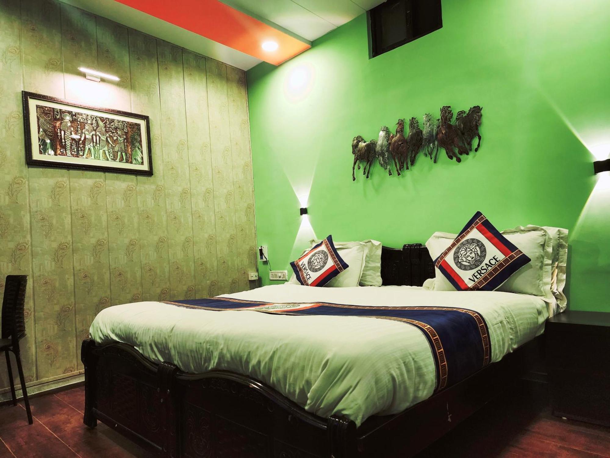 Shaleen Elegance Homestay Nakki Lake 400 Meters Mount Abu Ngoại thất bức ảnh