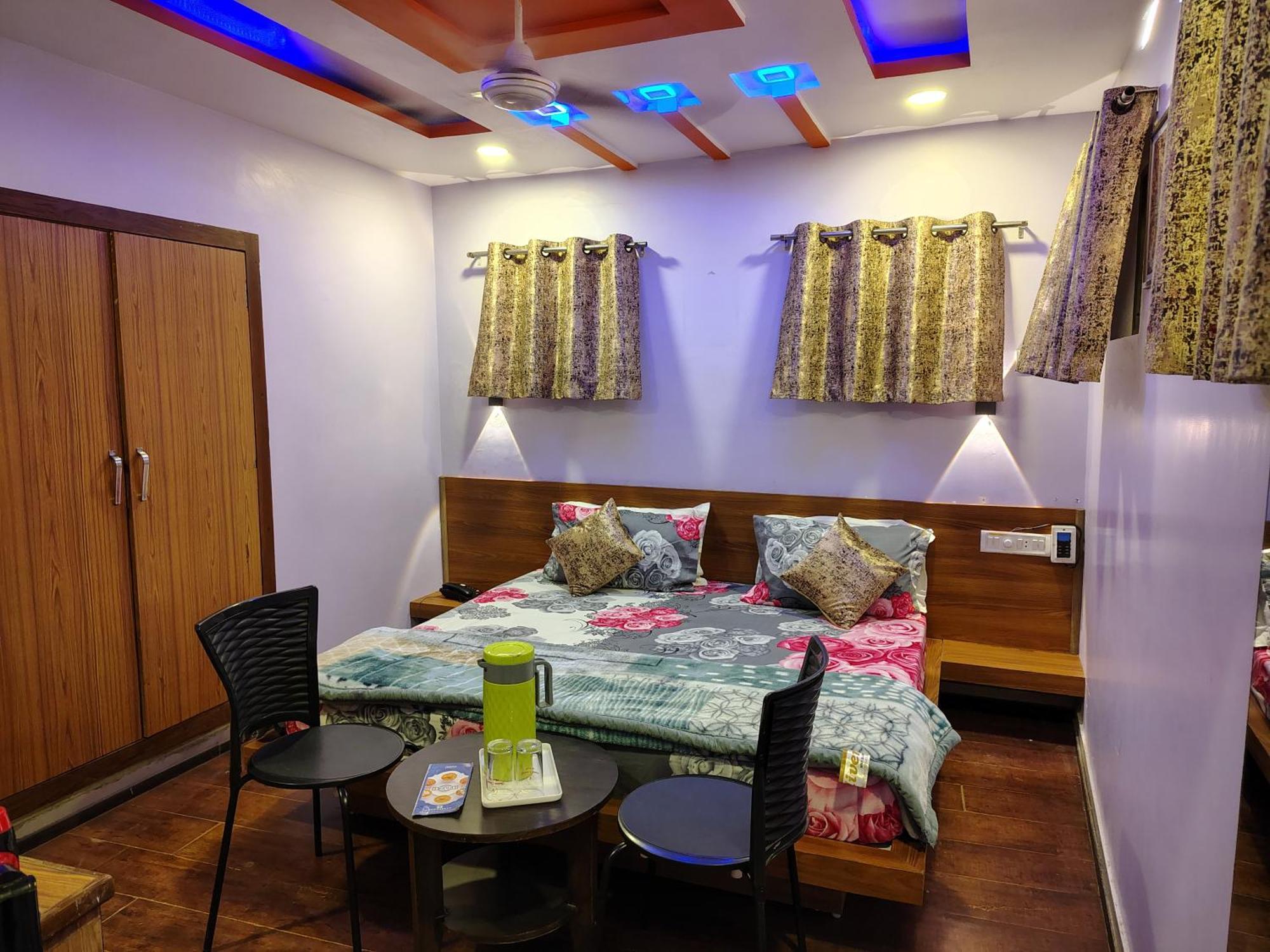 Shaleen Elegance Homestay Nakki Lake 400 Meters Mount Abu Ngoại thất bức ảnh